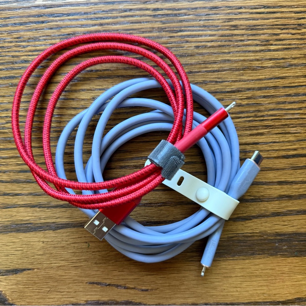 2 ANKER cables- Lightning to USB A AND USB C - Picture 2 of 14